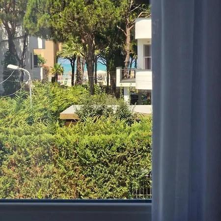 Pearl Adriatic Coast 2 Appartamento Golem (Tirana)