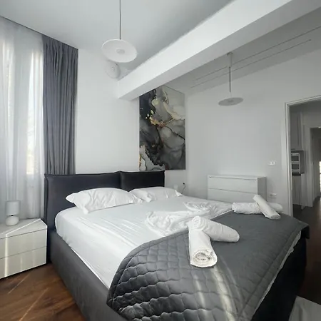 Pearl Adriatic Coast 2 דירה